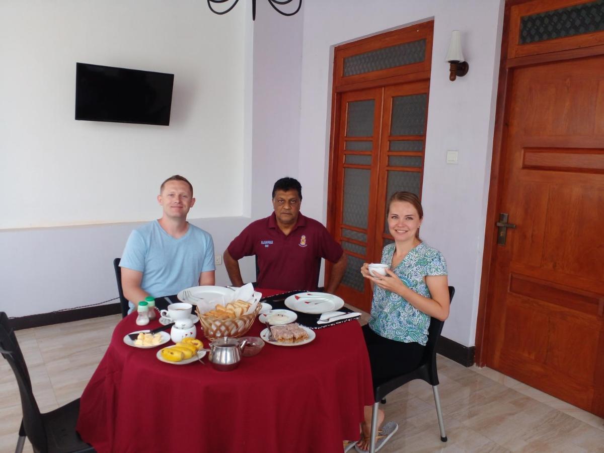 Innovick Residence Kandy Bagian luar foto