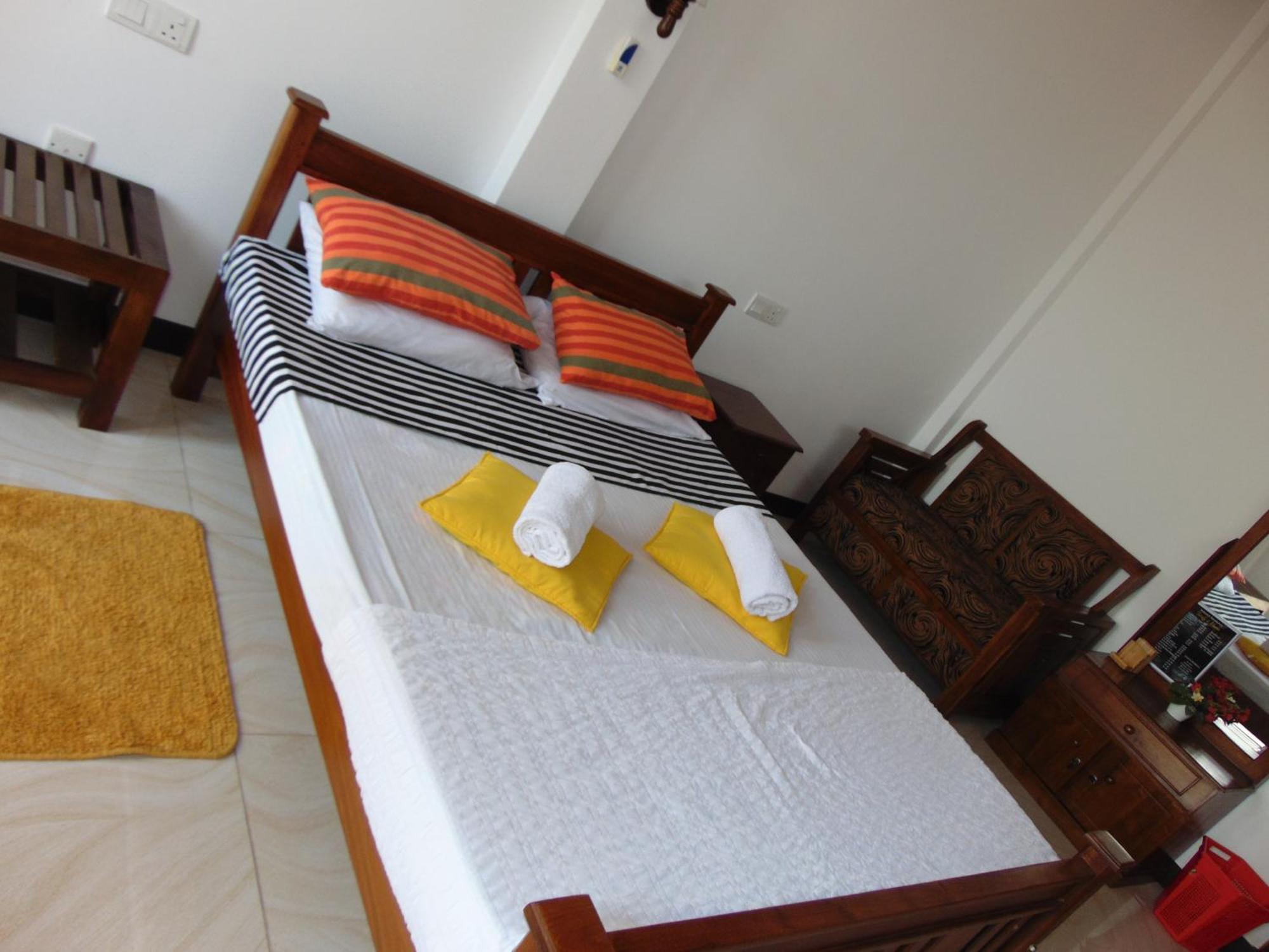 Innovick Residence Kandy Bagian luar foto