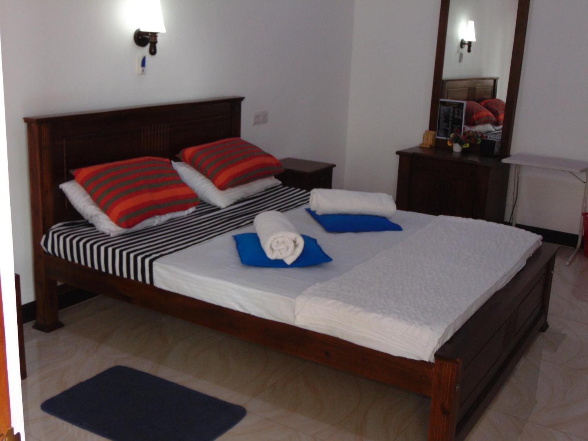 Innovick Residence Kandy Bagian luar foto